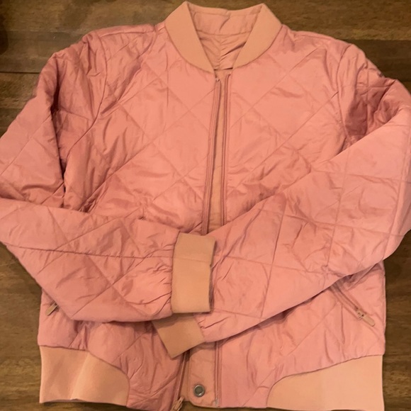 Lululemon pink reversible jacket size 6